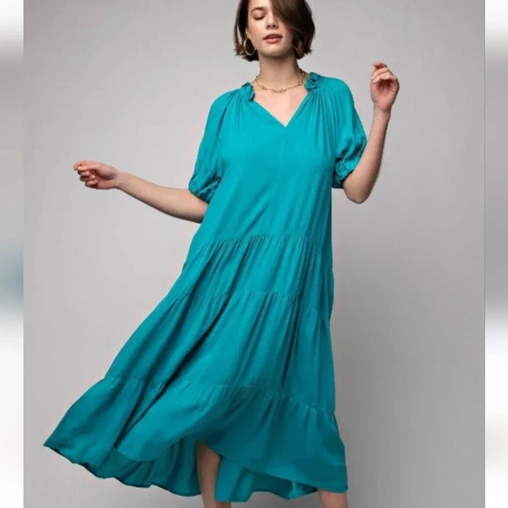 New! Easel Blue Tiered Short Sleeve Midi Dress M